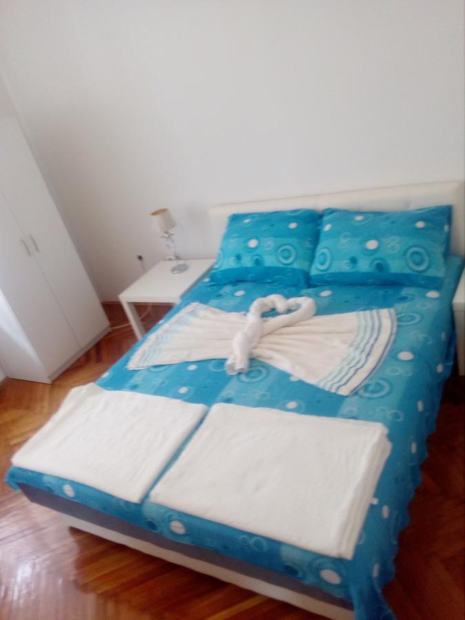 Hostel Corner 021 Нови-Сад Экстерьер фото
